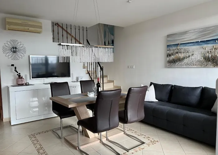 Maj Premium Apartment 4 Sterne - neu renoviert